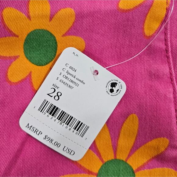 NWT Free People YouthQuake Retro 70s Printed Crop Jeans in Lipstick Combo - Picture 4 of 9